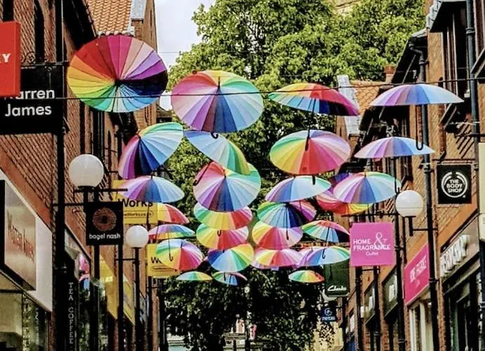 Stunning 5* Location Front Line River With Parking York