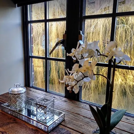Stunning 5* Location Front Line River With Parking Appartement