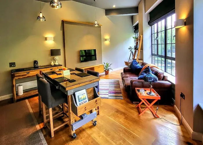 Apartament Stunning 5* Location Front Line River With Parking York